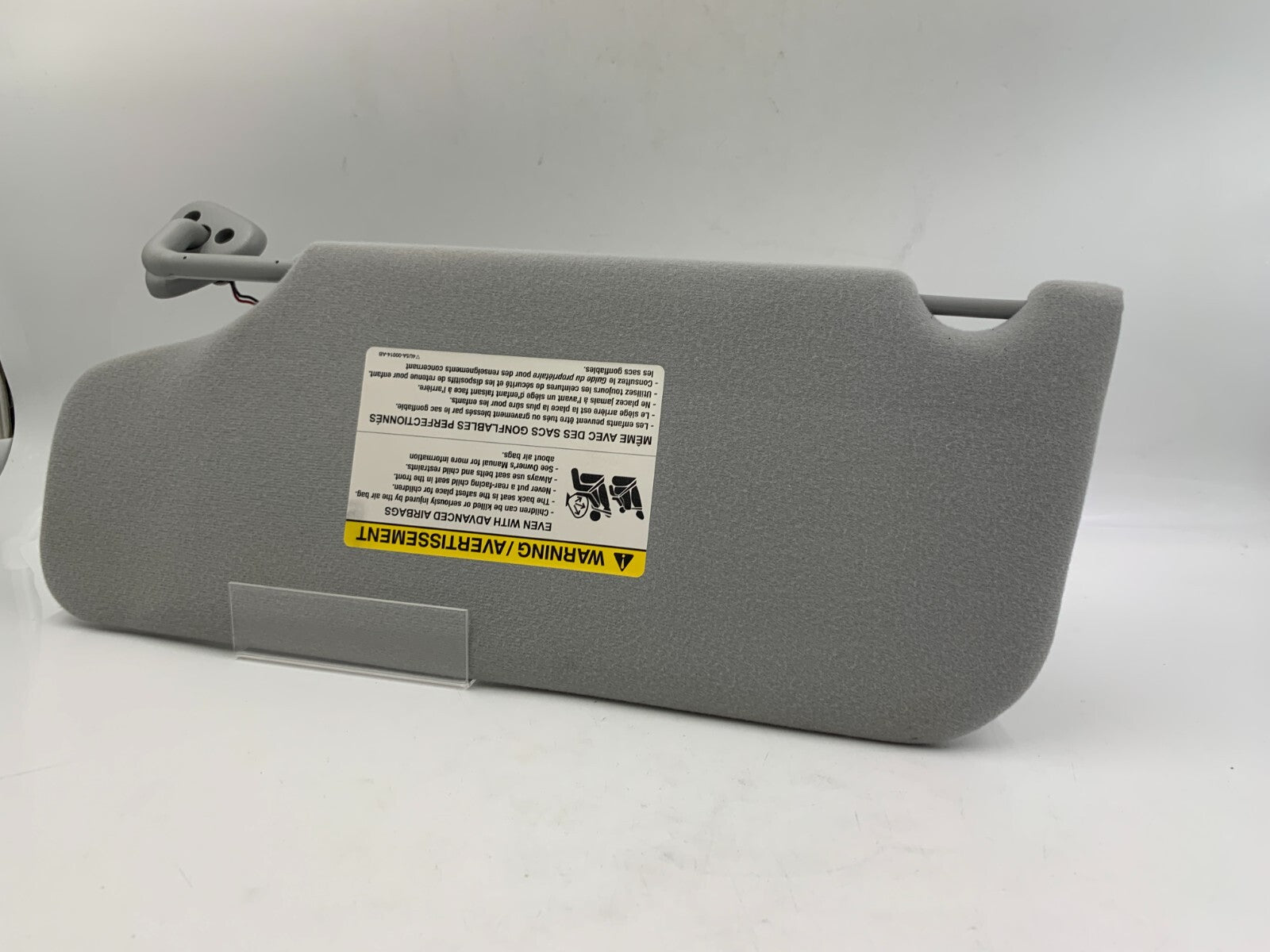 2005-2007 Ford Freestyle Passenger Sun Visor Illuminated Gray OEM C04B21001