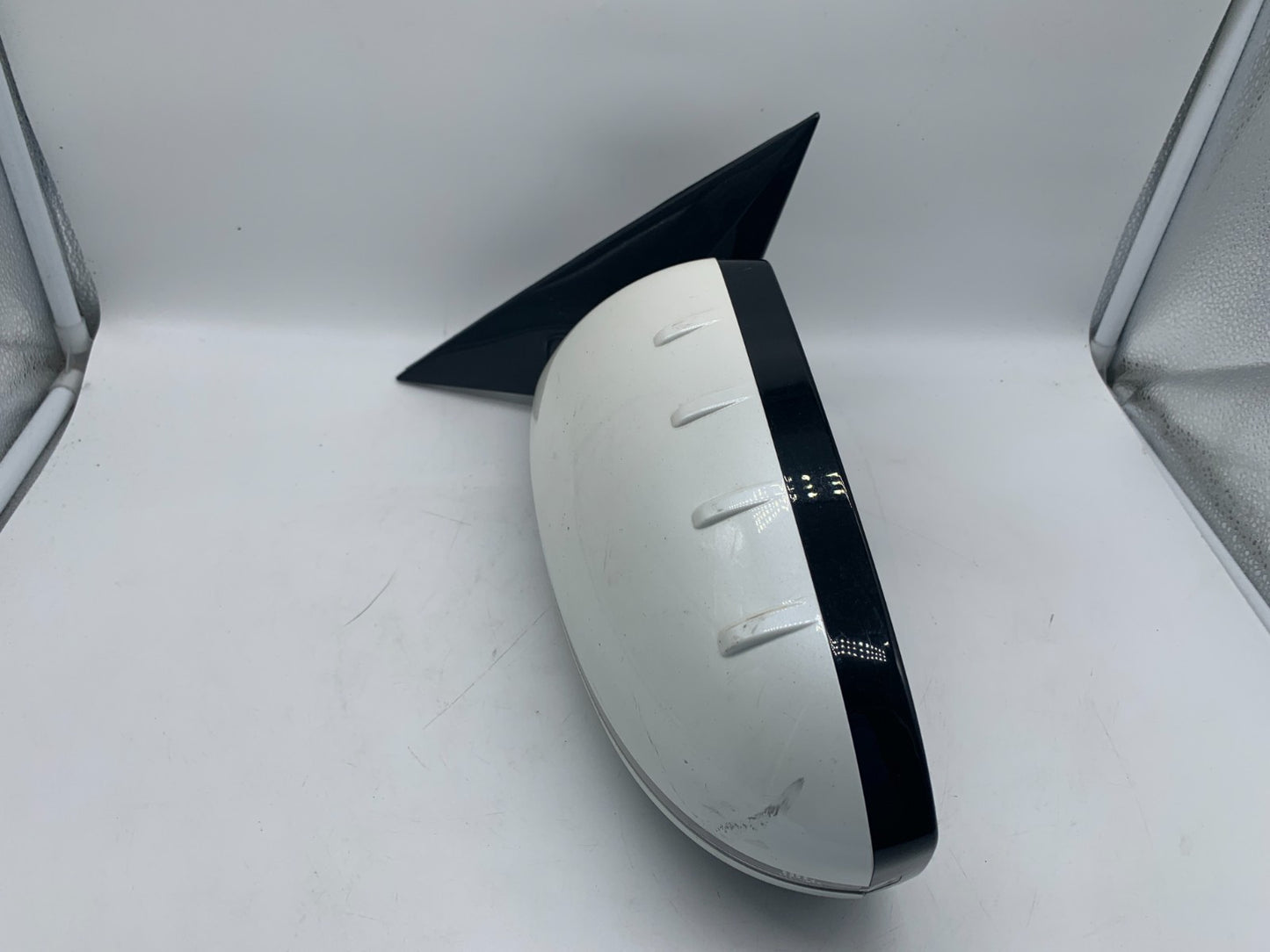 2014-2016 Kia Cadenza Driver Side View Power Door Mirror White OEM A01B28070
