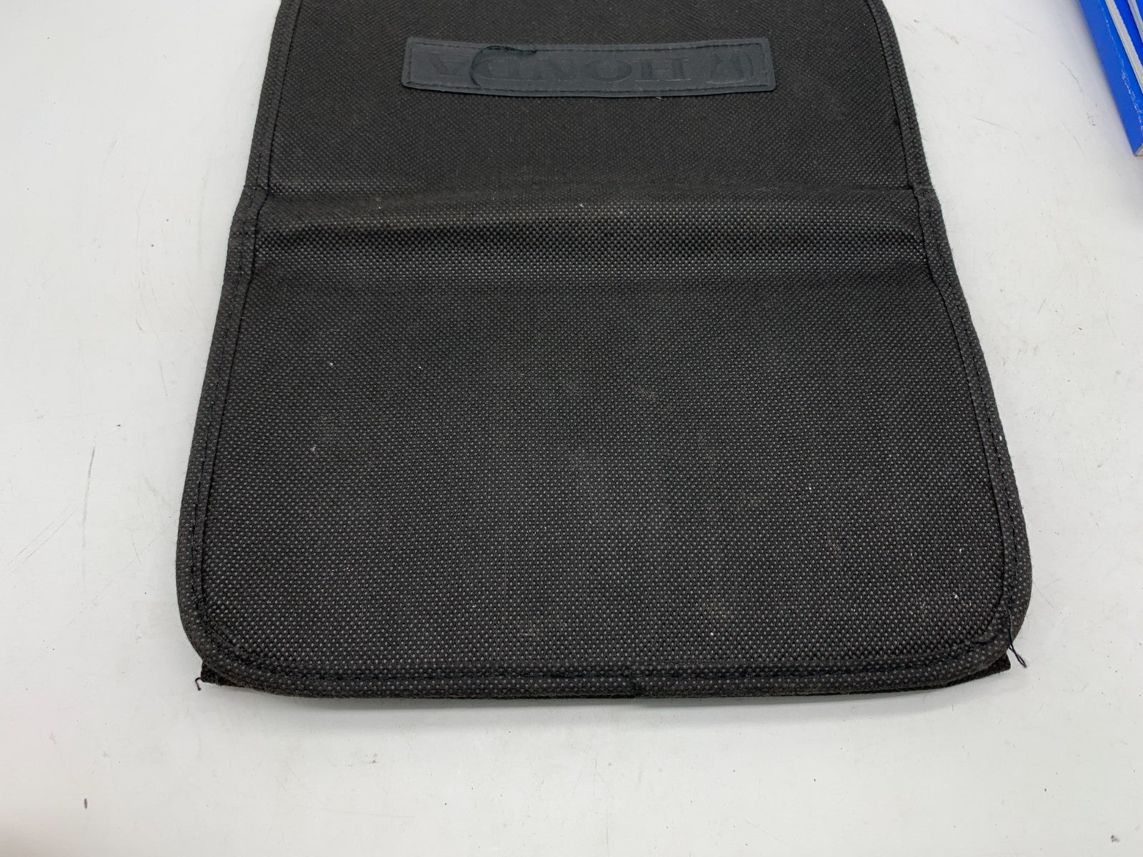 2019 Honda CRV CR-V Owners Manual Set with Case OEM B01B16006