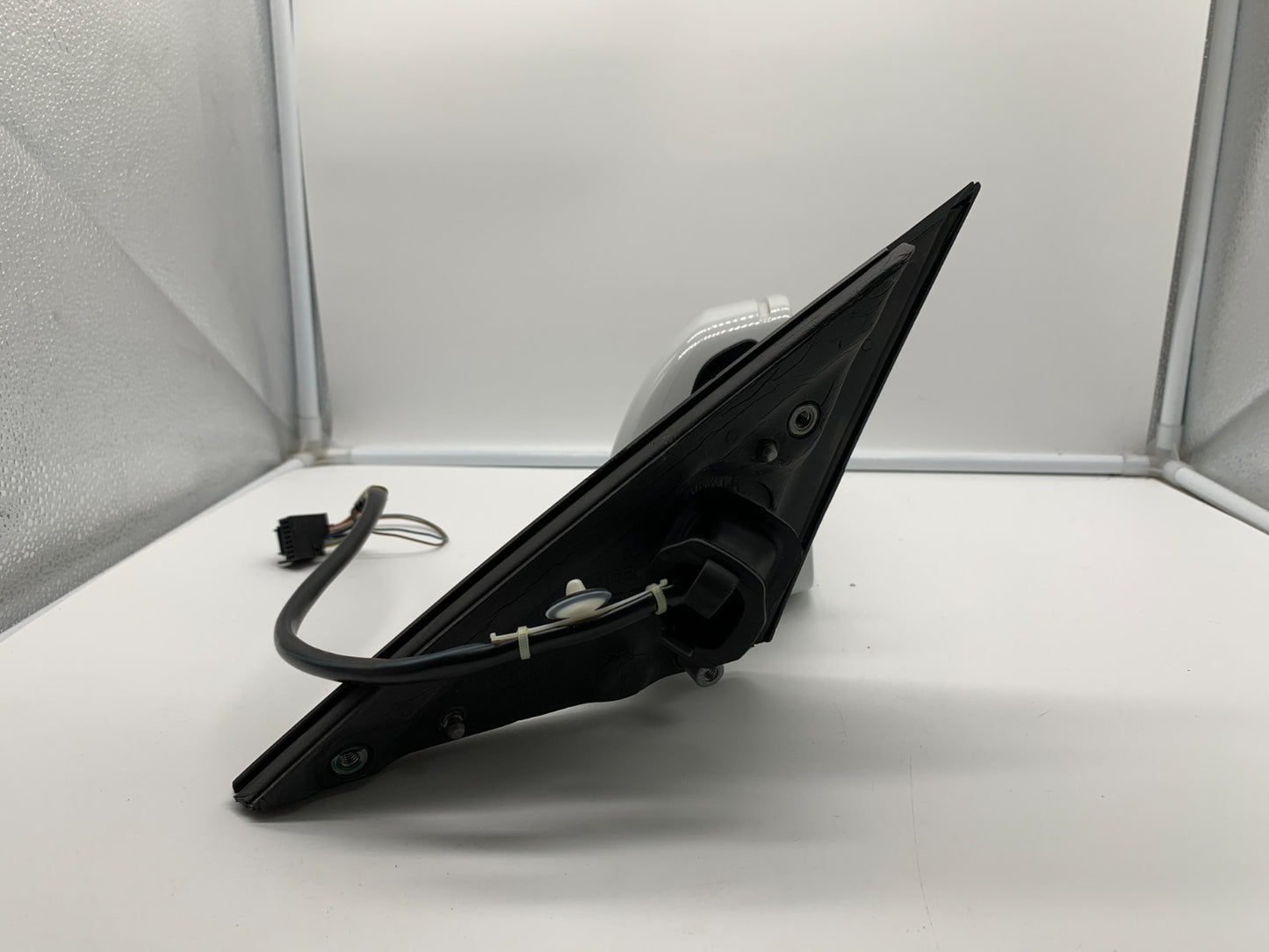 2010-2016 Audi A4 Passenger Side View Power Door Mirror White OEM B02B27005