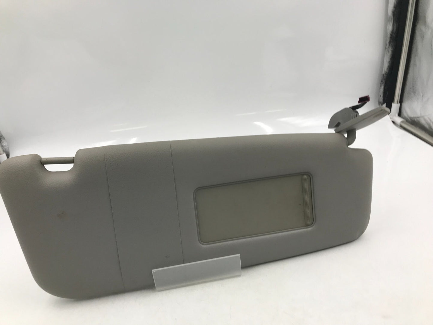 2006-2009 BMW 528i Passenger Sun Visor Gray Illuminated OEM D04B32083