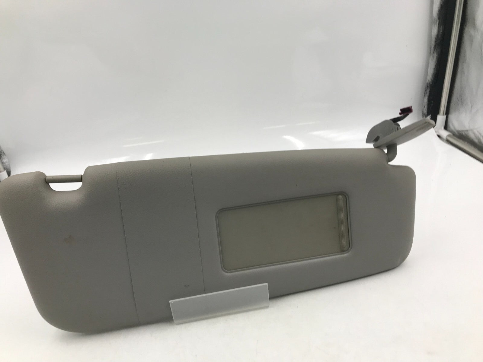 2006-2009 BMW 528i Passenger Sun Visor Gray Illuminated OEM D04B32083