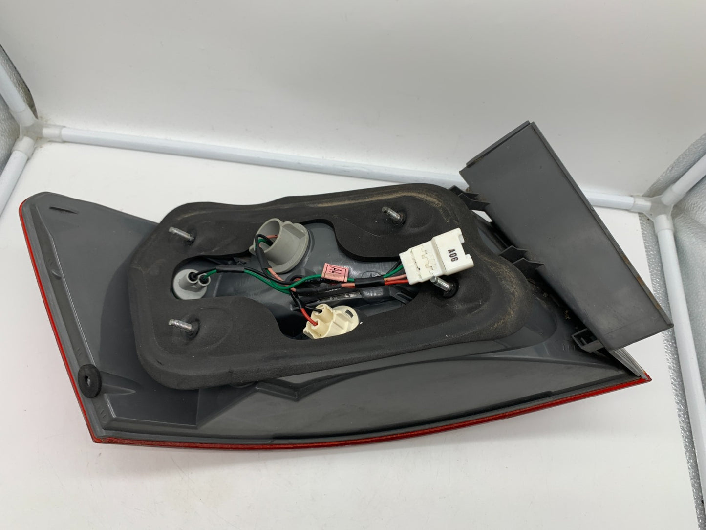 2006-2008 Hyundai Sonata Passenger Side Tail Light Taillight OEM A01B48002