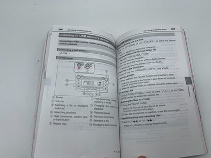 2018 Toyota RAV4 RAV 4 Owners Manual OEM B03B04011