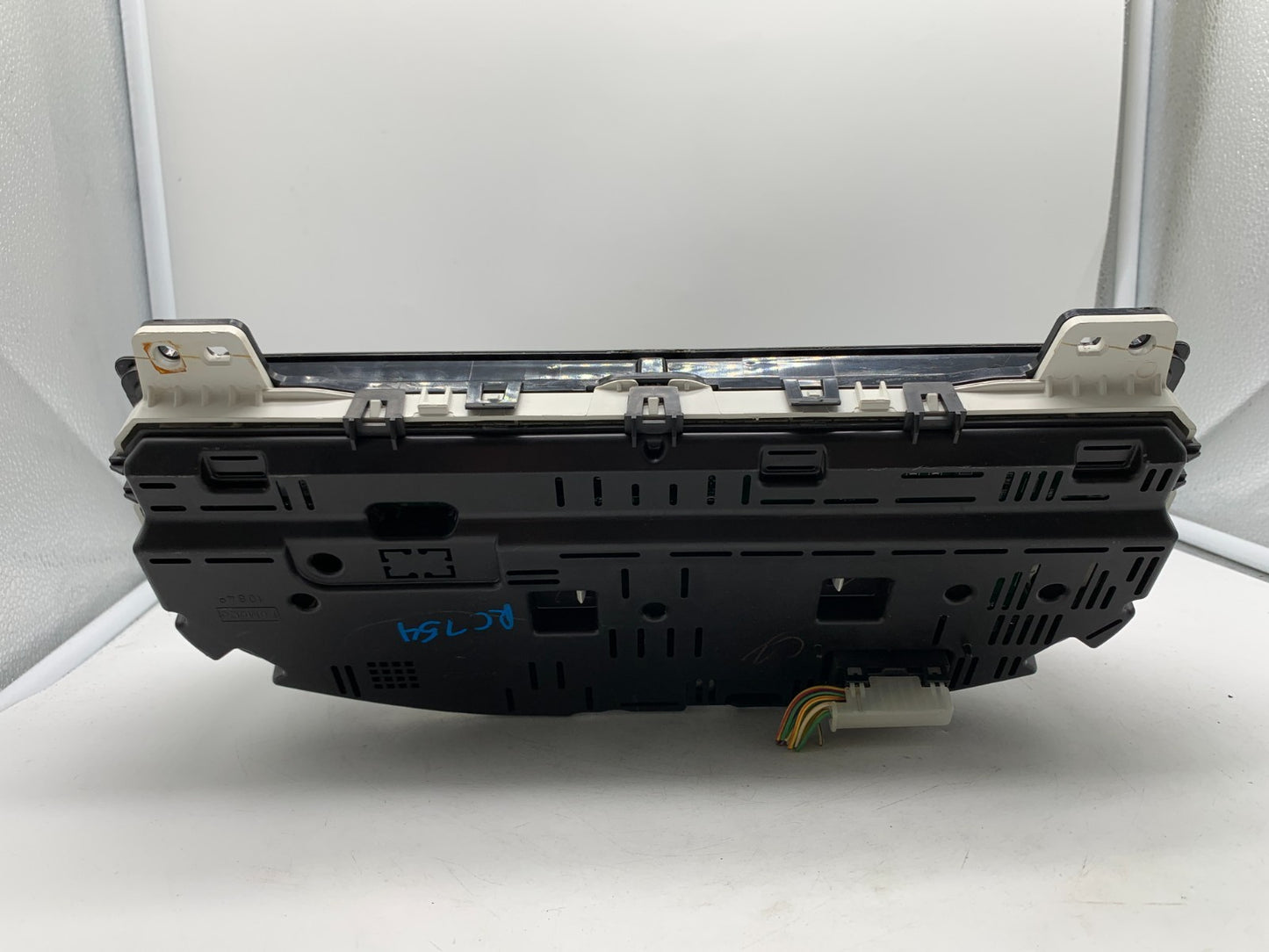 2011-2012 Ford Fusion Speedometer Instrument Cluster 65,280 Miles OEM A04B01001