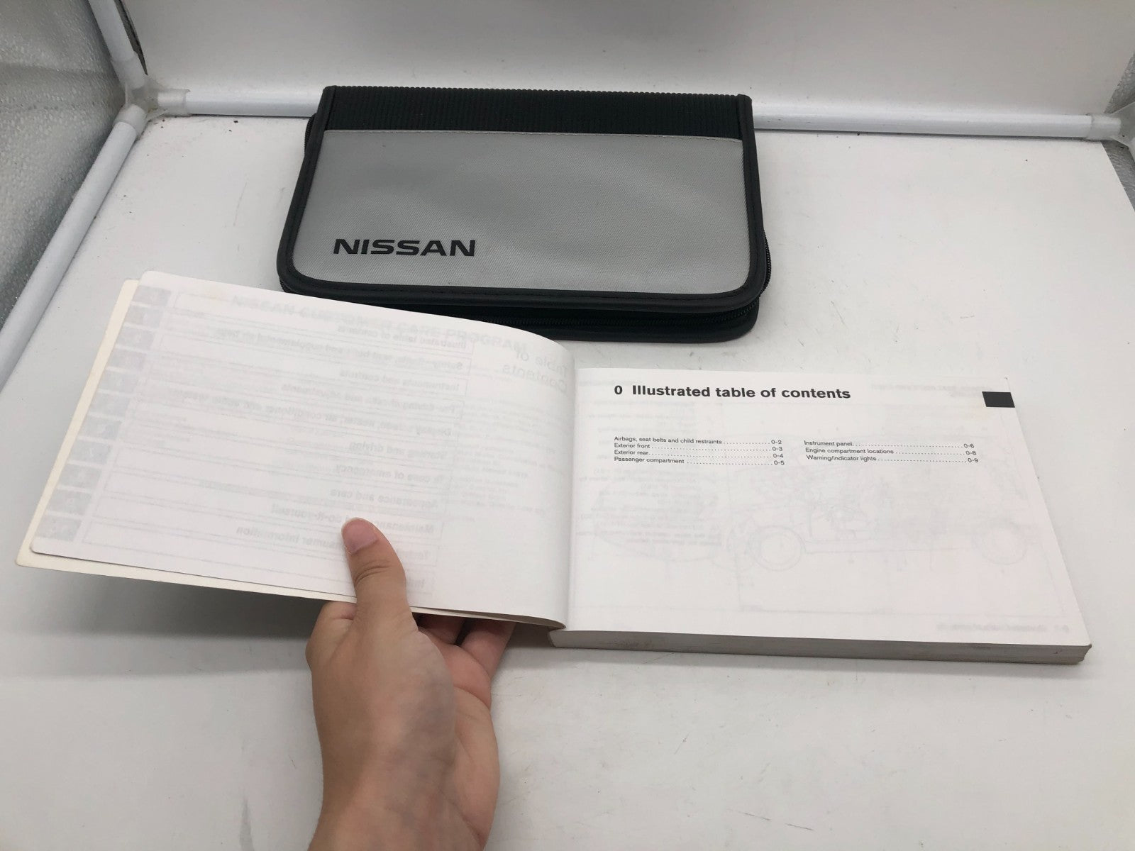 2004 Nissan Quest Owners Manual with Case OEM A01B06003