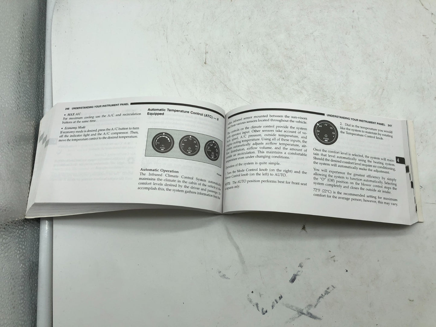 2008 Dodge Avenger Owners Manual Set with Case OEM B01B35008