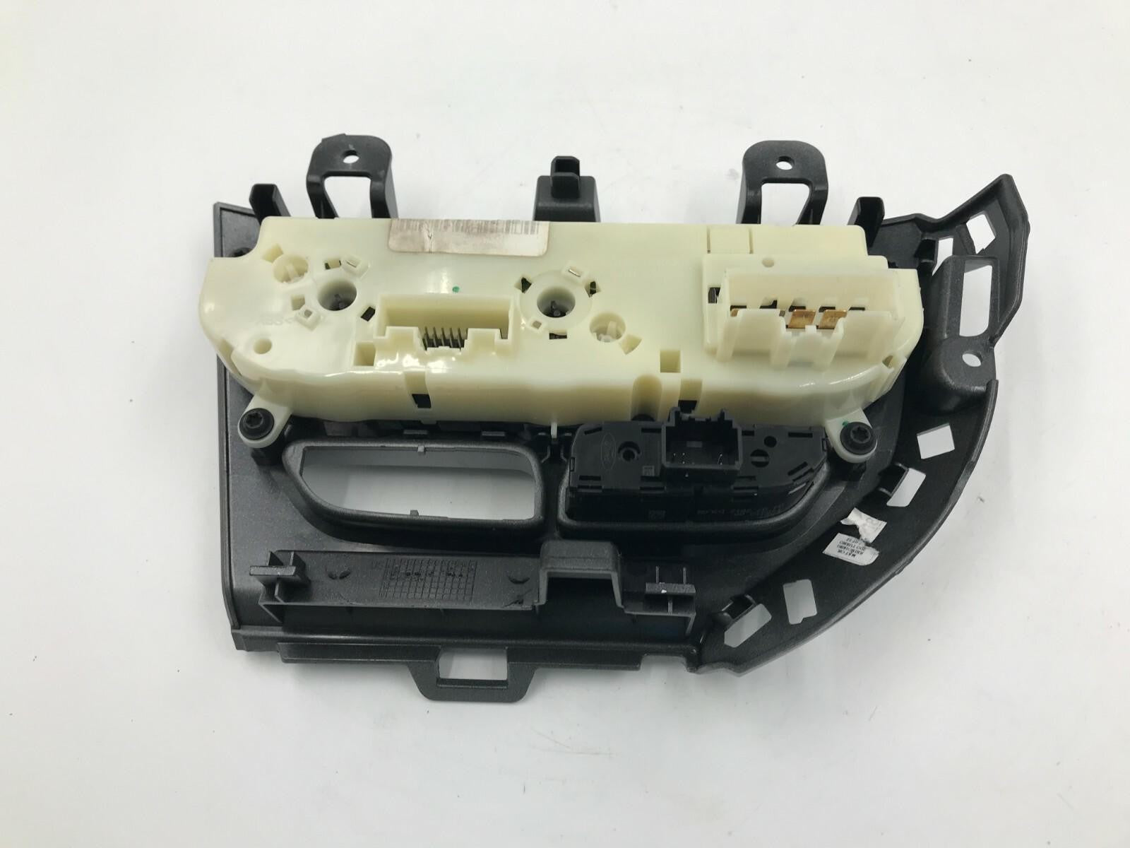 2013-2014 Ford Focus AC Heater Climate Control Unit OEM D01B08005