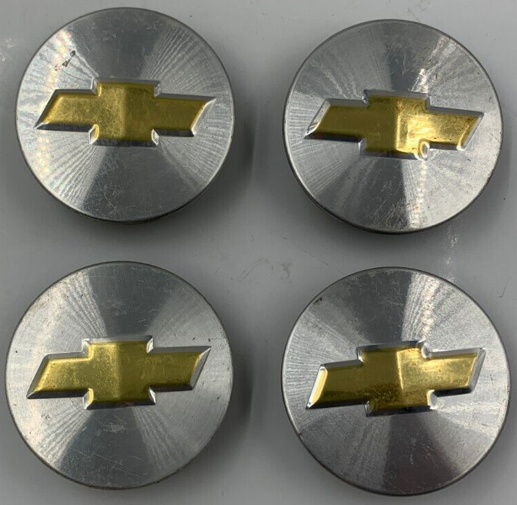 Chevrolet Rim Wheel Center Cap Set Chrome OEM D04B37085