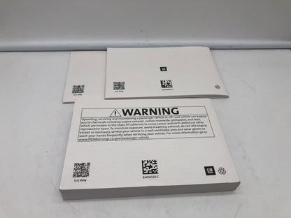 2018 Chevrolet Silverado Owners Manual Set OEM D03B61007