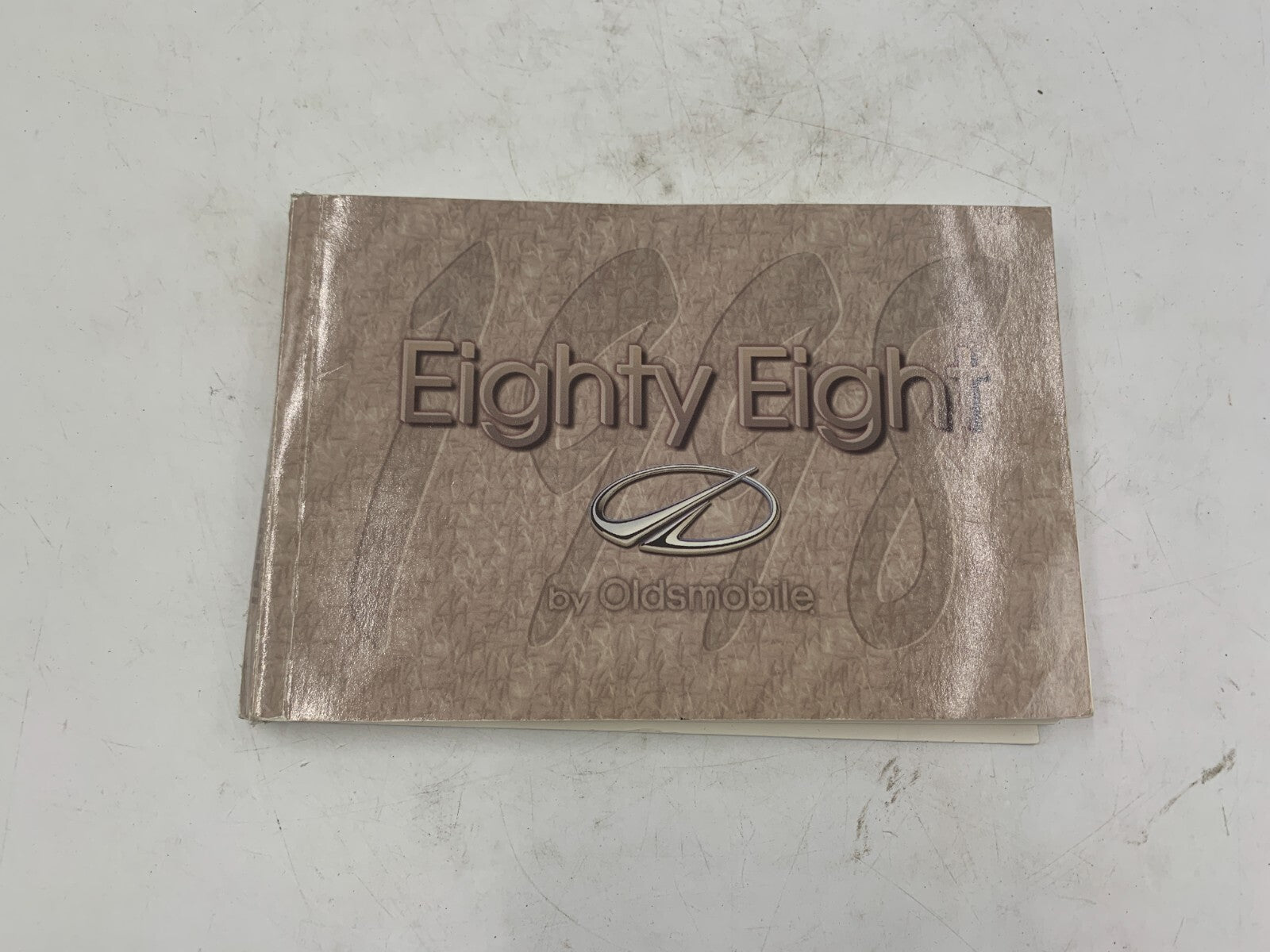 1998 Oldsmobile Eighty Eight Owners Manual Set with Case OEM E01B40081