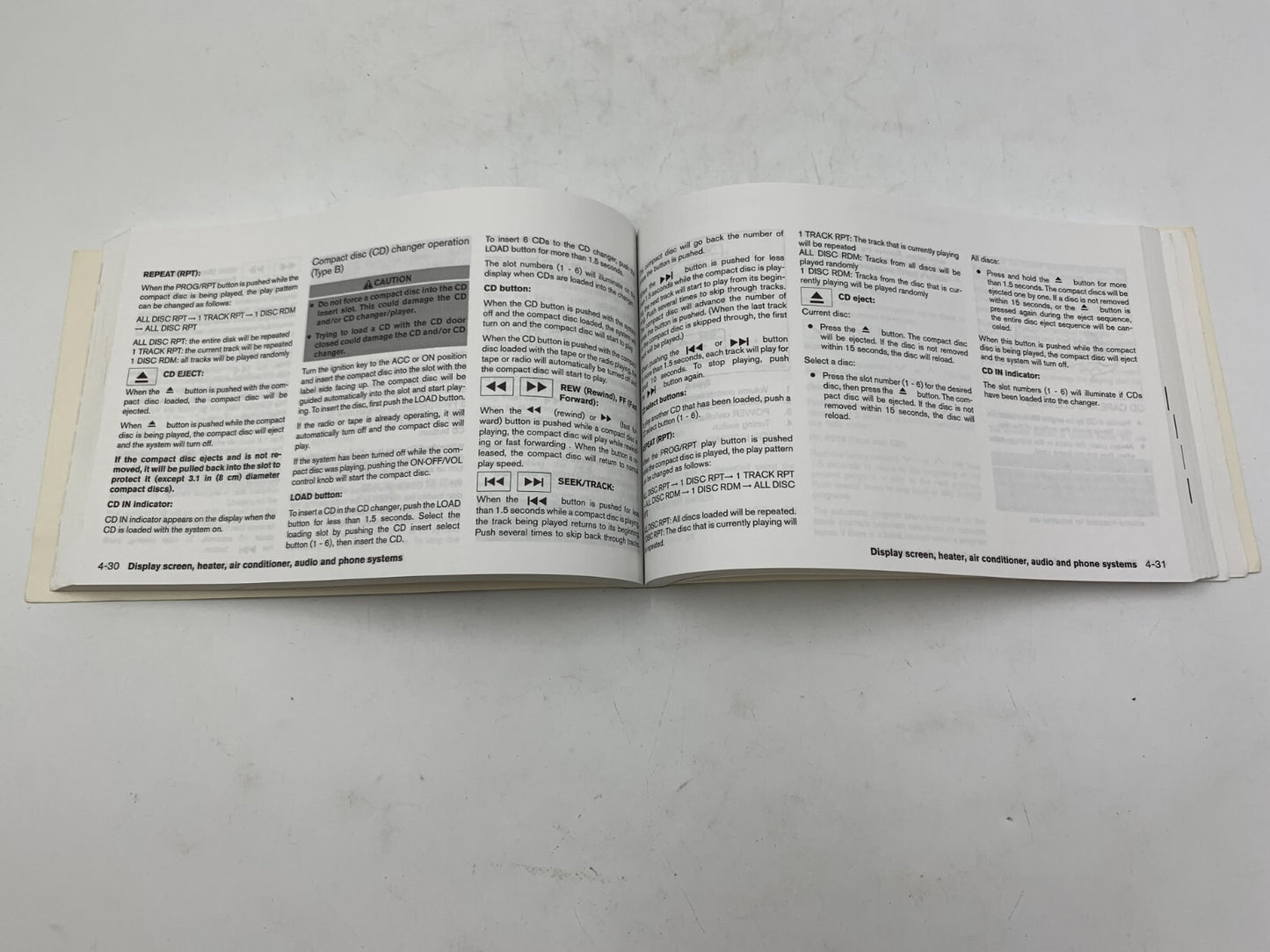 2006 Nissan Maxima Owners Manual Set with Case OEM B02B38083