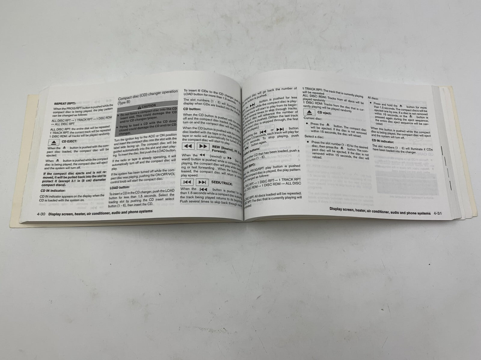 2006 Nissan Maxima Owners Manual Set with Case OEM B02B38083