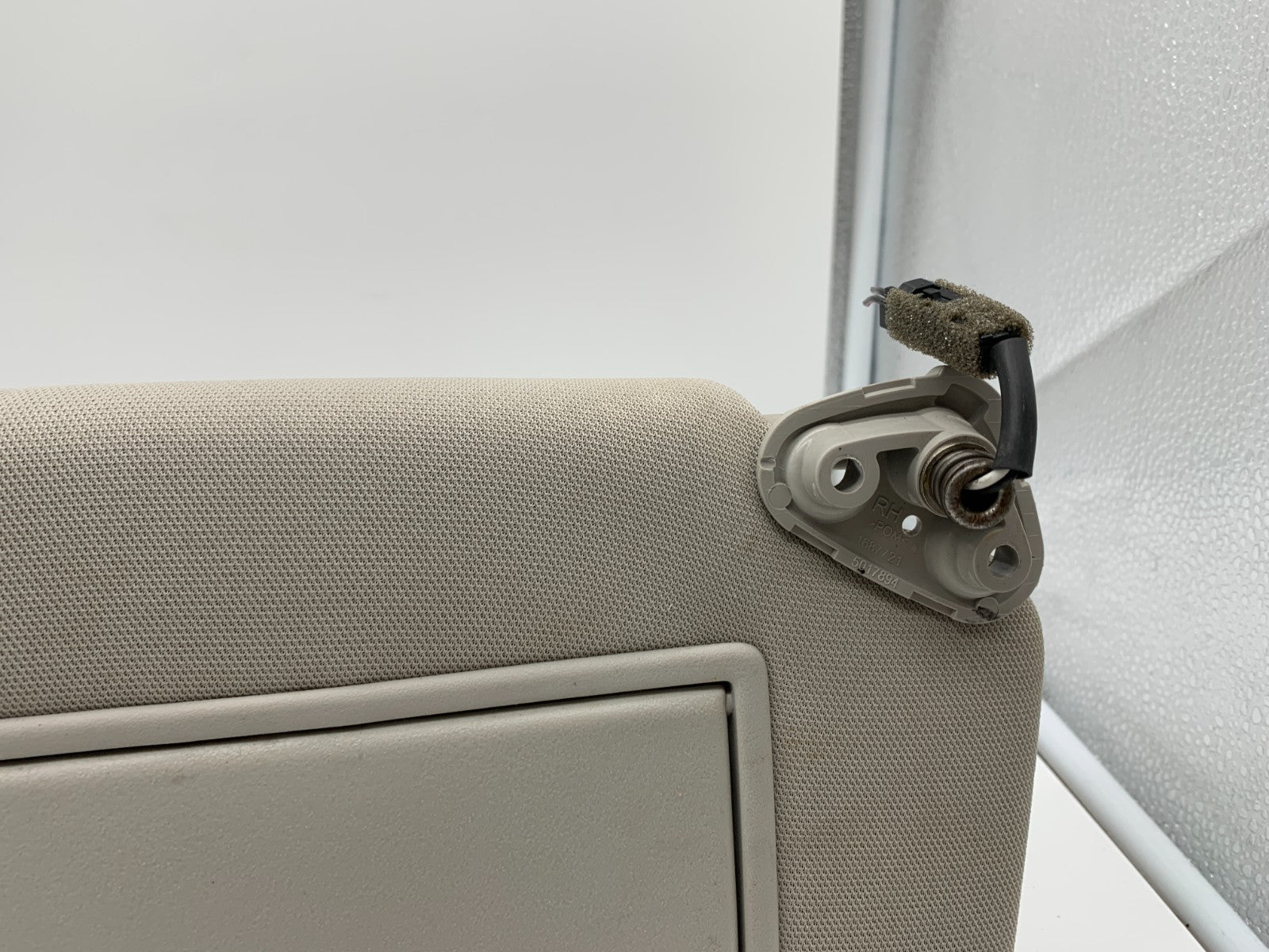 2010-2014 Subaru Legacy Passenger Sun Visor Gray Illuminated OEM D04B56001