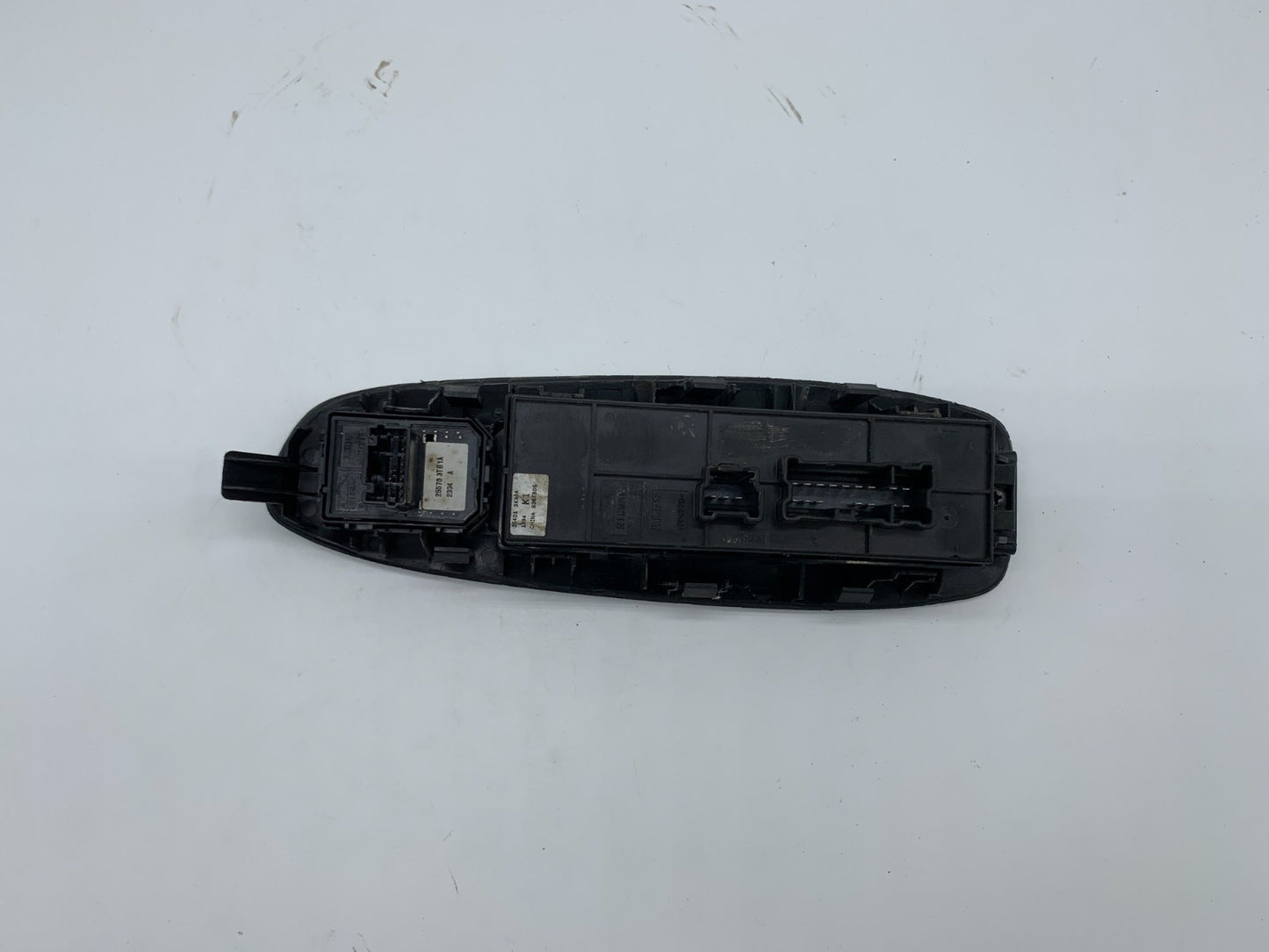 2013-2020 Nissan Pathfinder Master Power Window Switch OEM D02B68007