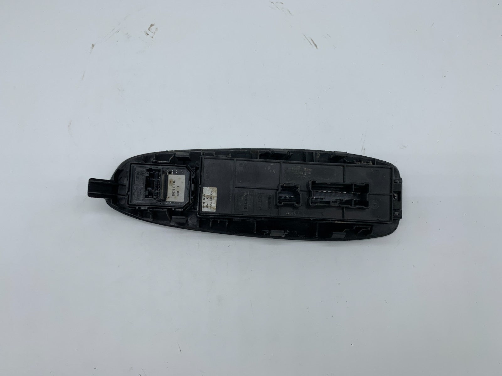2013-2020 Nissan Pathfinder Master Power Window Switch OEM D02B68007