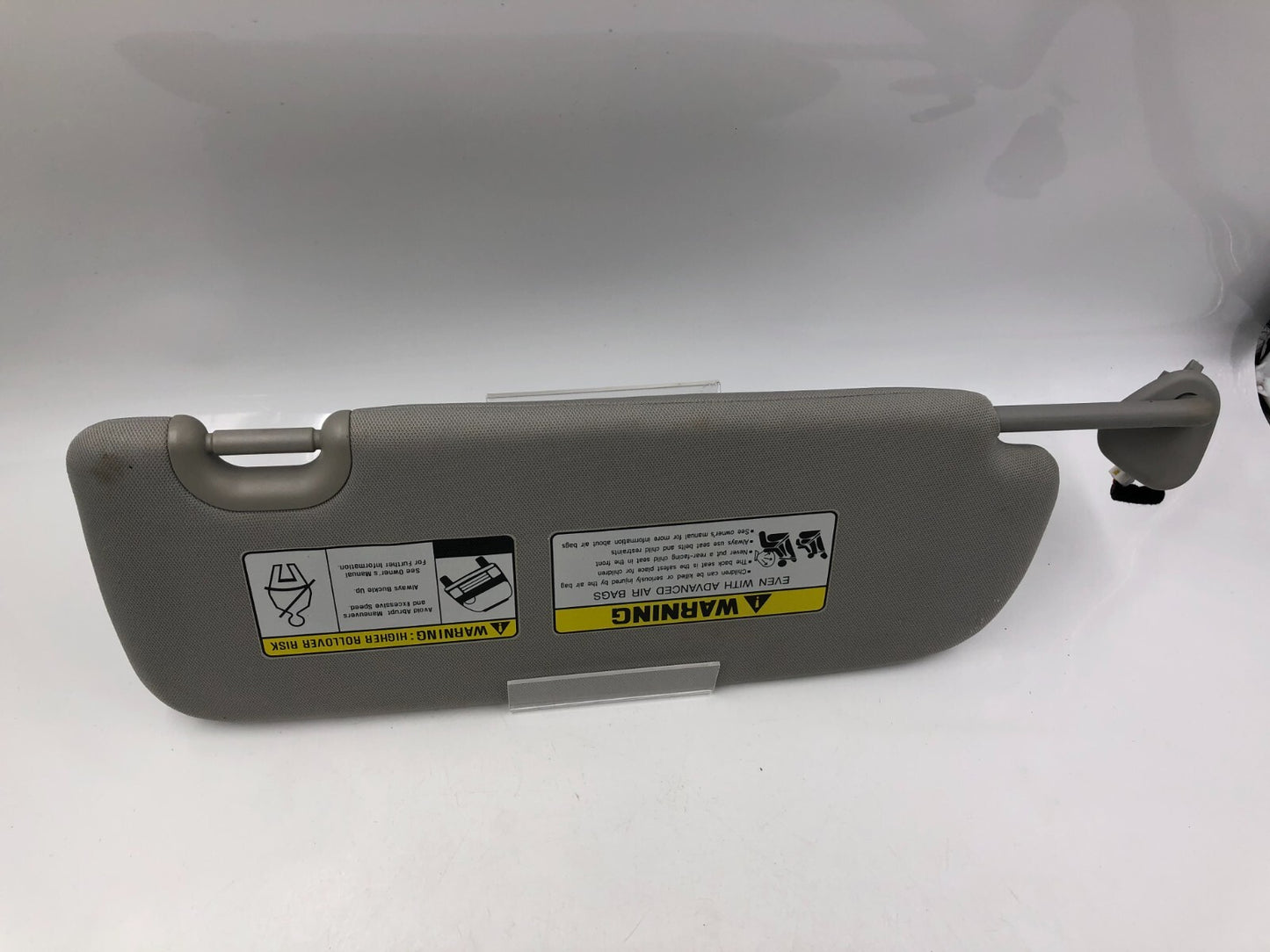 2013-2019 Hyundai Santa Fe Driver Sun Visor Gray Illuminated OEM C04B10011