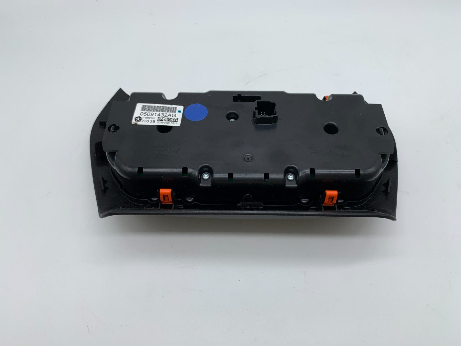 2019-2023 Jeep Cherokee Climate Control AC Heater Unit OEM C03B50004