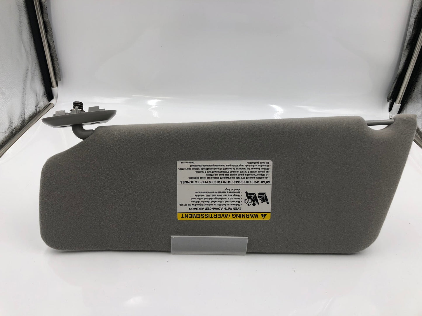 2004-2008 Ford F-150 Passenger Sun Visor Gray OEM D04B64004
