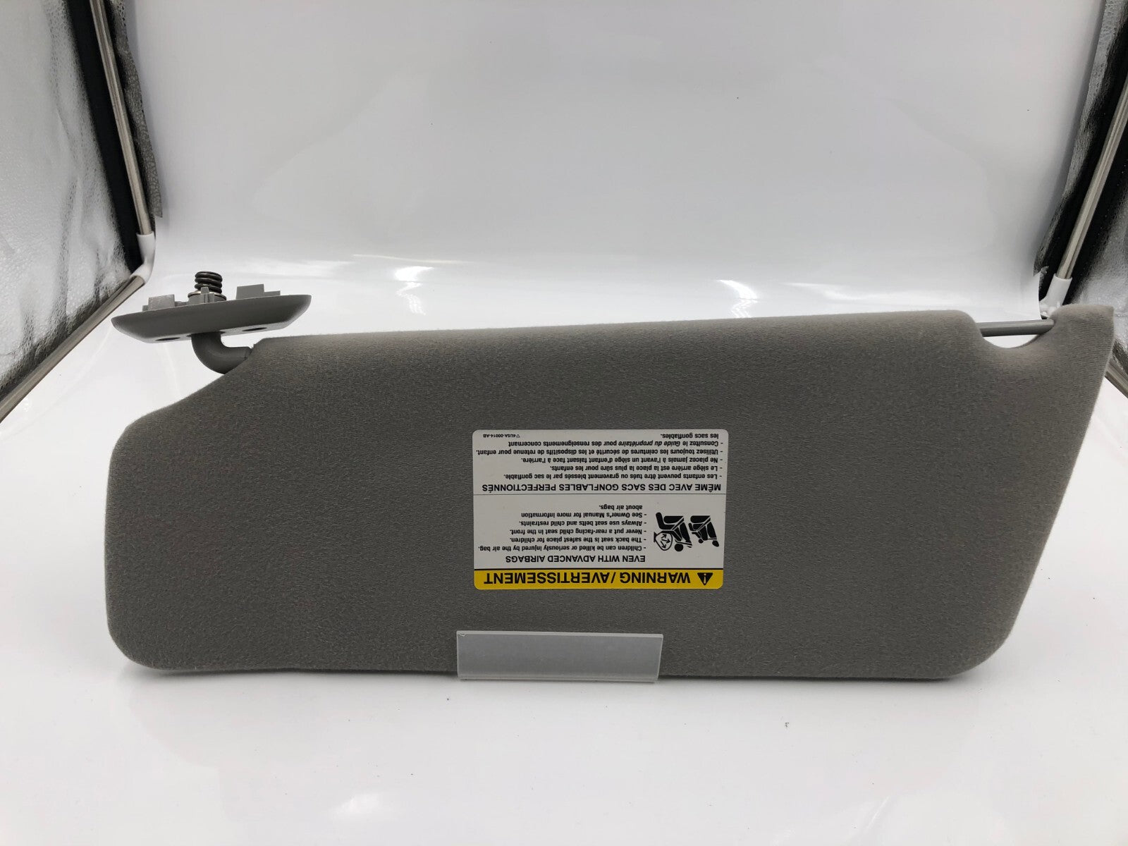 2004-2008 Ford F-150 Passenger Sun Visor Gray OEM D04B64004