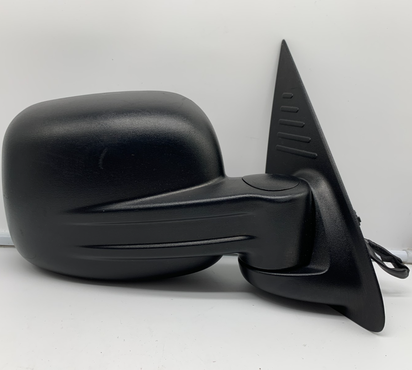 2002-2007 Jeep Liberty Passenger Side View Power Door Mirror Black OEM C02B12003