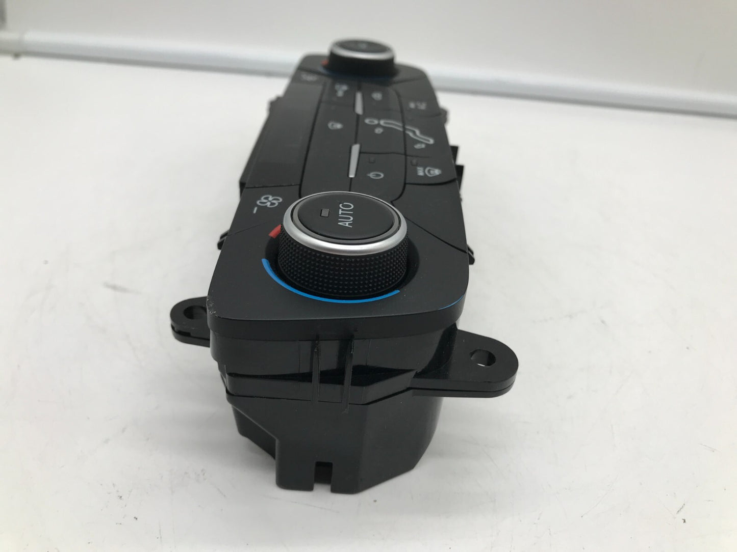 2015-2018 Ford Focus AC Heater Climate Control OEM E02B65015