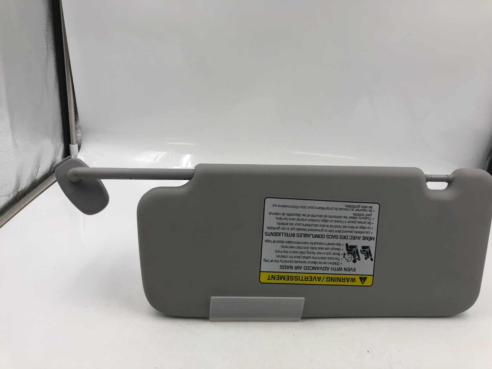 2018-2019 Hyundai Kona Passenger Sun Visor Gray Illuminated OEM A01B23010