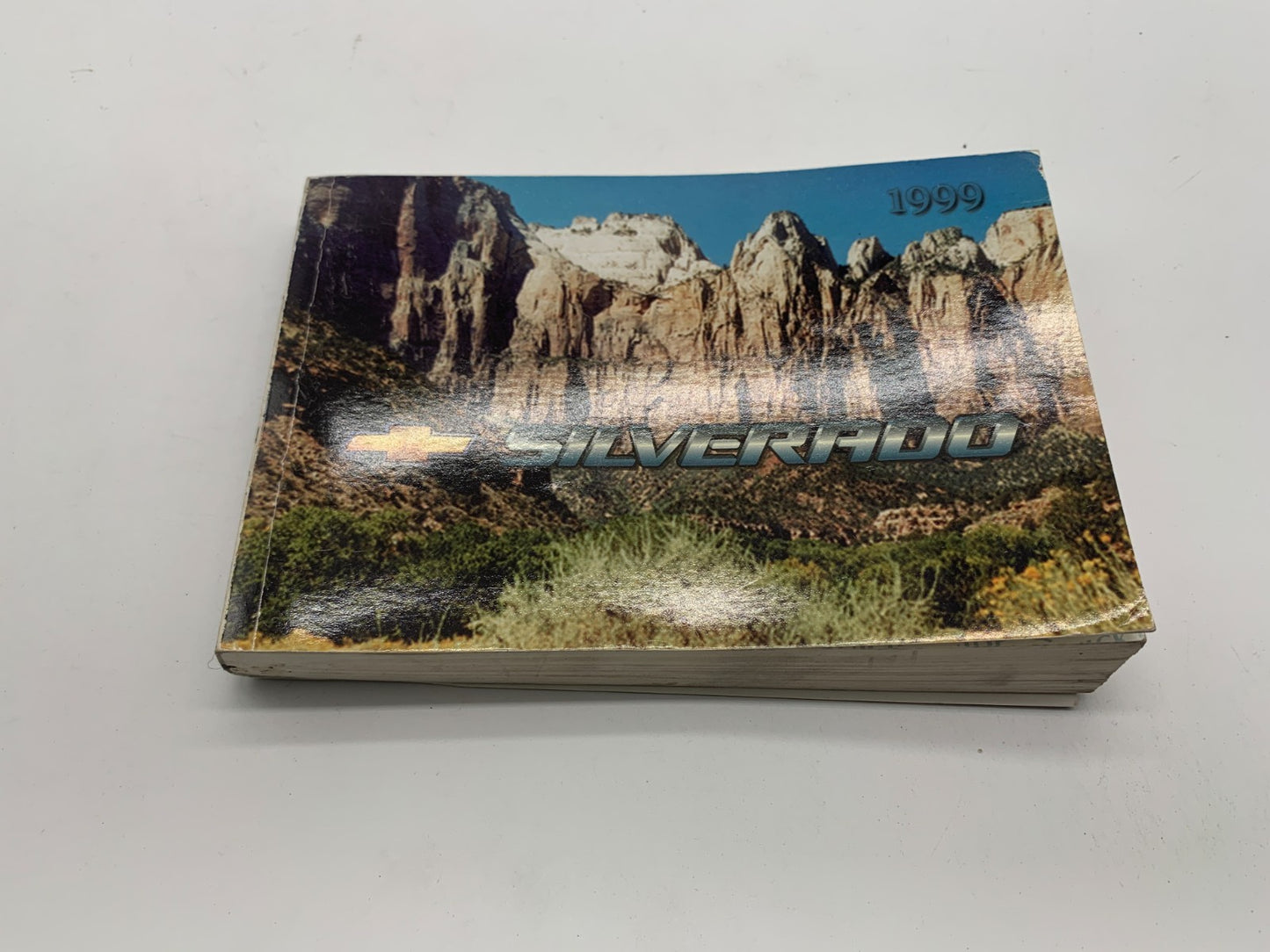 1999 Chevrolet Silverado 1500 Owners Manual Set with Case OEM C02B35007