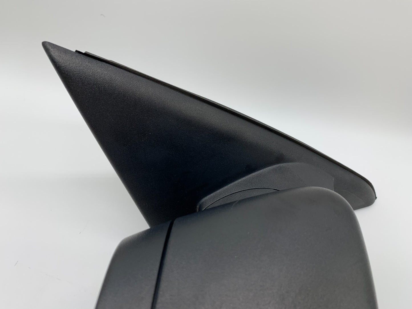 2013-2019 Ford Taurus Passenger Side View Power Door Mirror Black OEM C03B54010