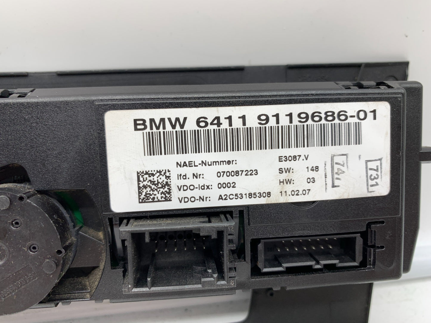 2007-2009 BMW 328i AC Heater Climate Control Unit OEM A04B02013