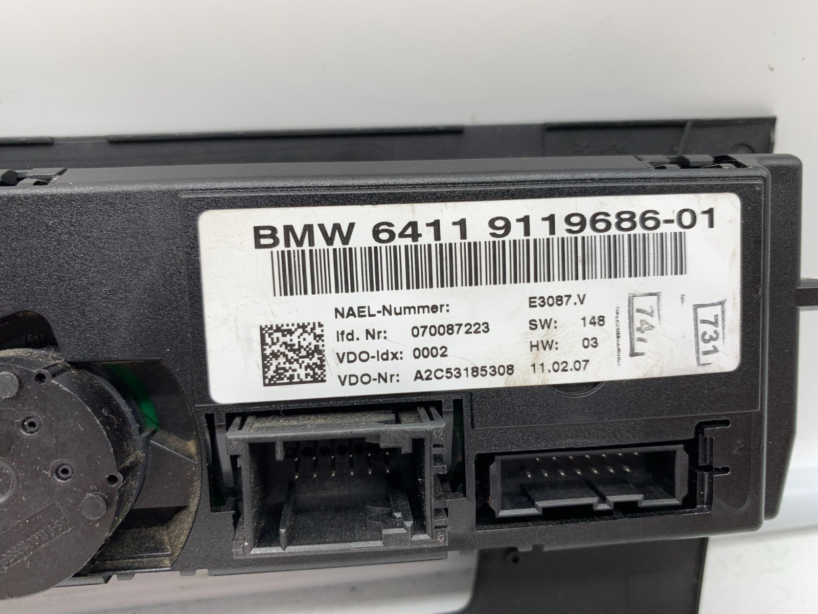 2007-2009 BMW 328i AC Heater Climate Control Unit OEM A04B02013