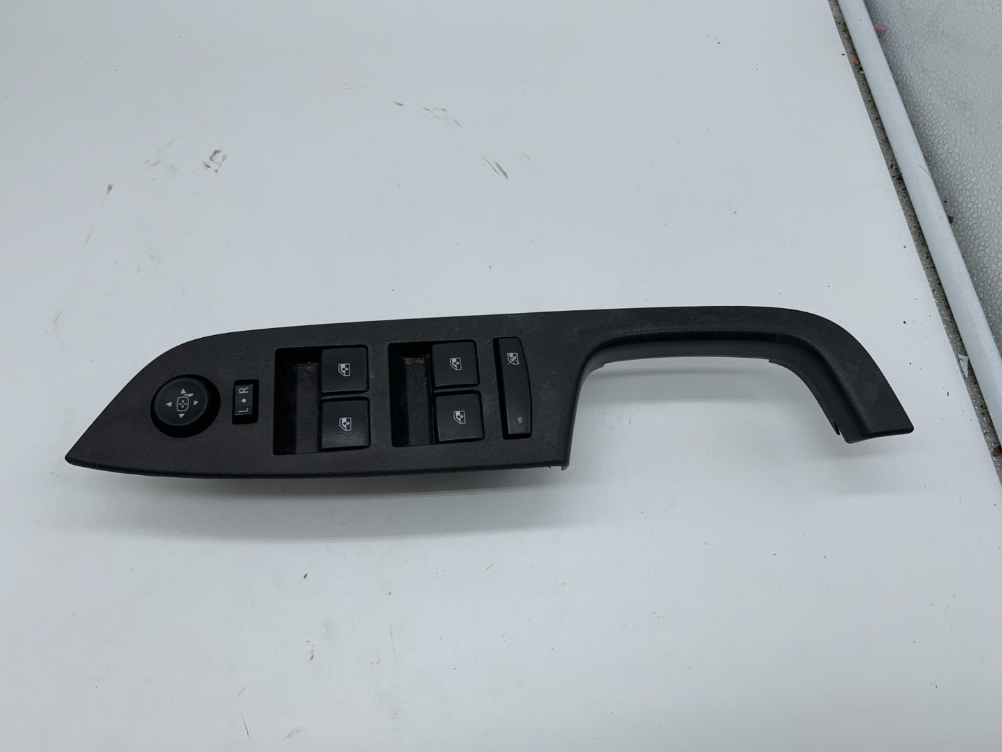 2010-2017 Chevrolet Equinox Master Power Window Switch OEM D02B70016