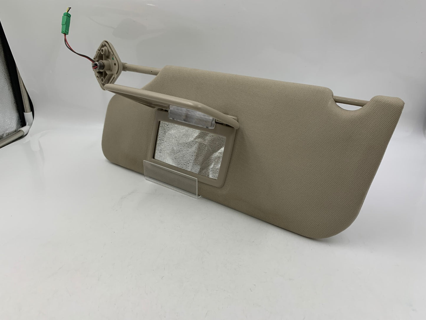 2010-2011 Ford Taurus Driver Sun Visor Sunvisor Gray Illuminated OEM B03B09047