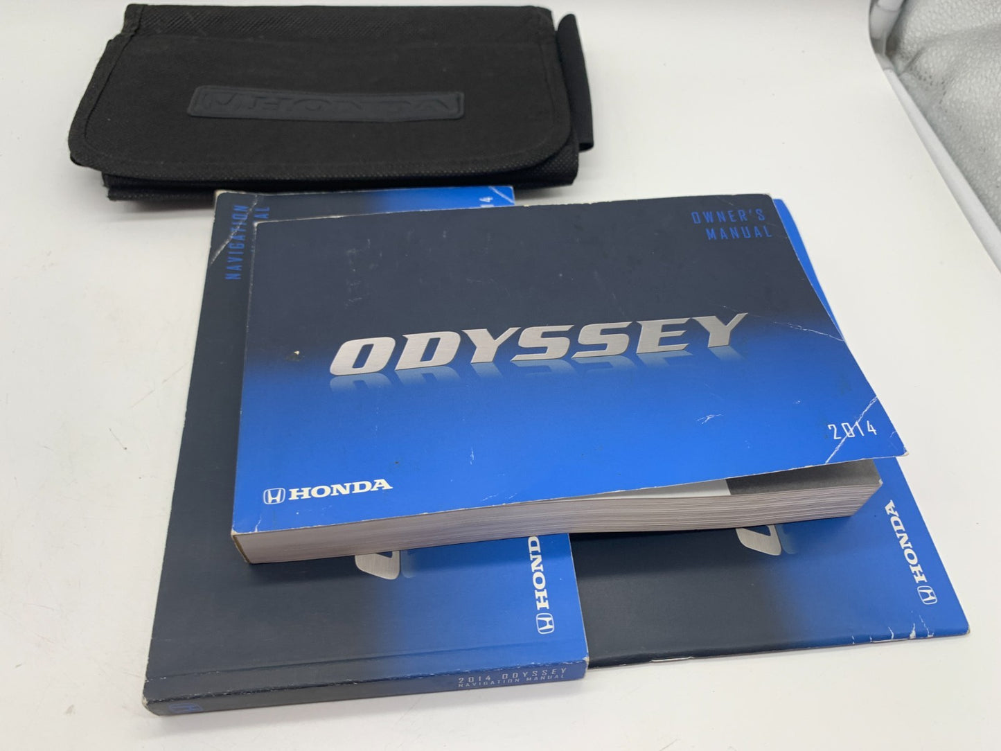 2014 Honda Odyssey Owners Manual Set with Case OEM D03B43001