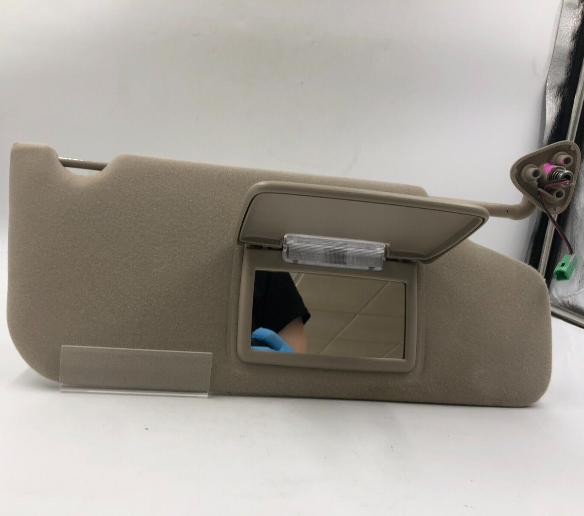 2008-2009 Mercury Sable Passenger Sun Visor Tan Illuminated OEM B02B05049