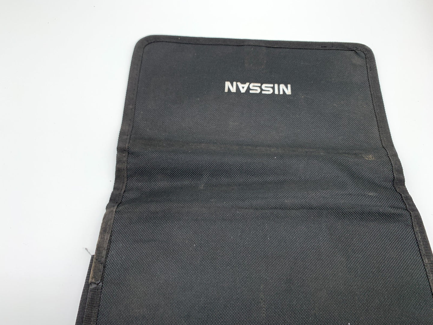 2017 Nissan Rogue Owners Manual Set with Case OEM B04B48004