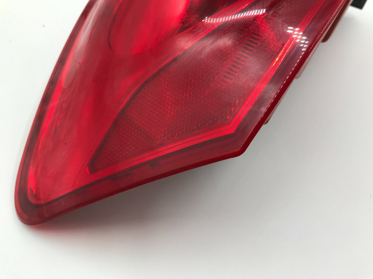 2007-2008 Infiniti G35 Driver Side Tail Light Taillight OEM C01B38081