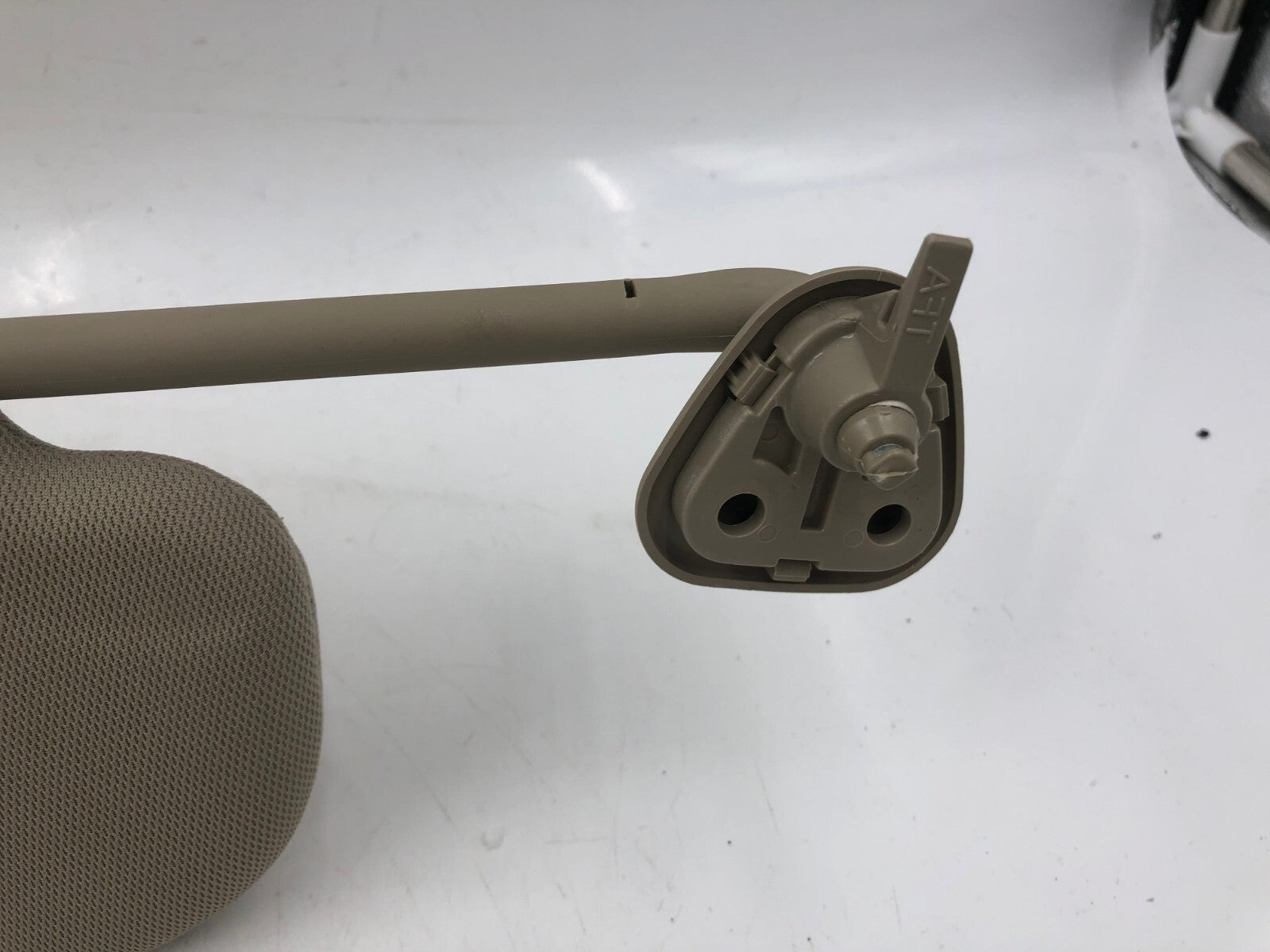 2011-2016 Kia Optima Passenger Sun Visor Gray Illuminated OEM B02B14043