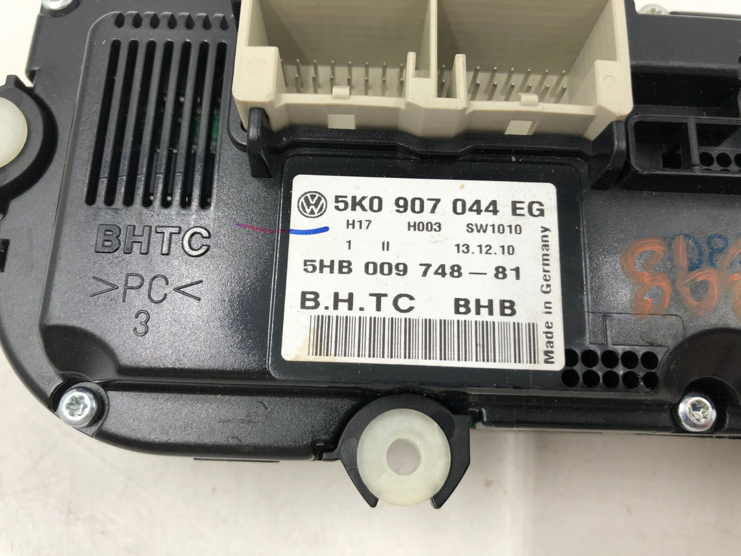 2011-2012 Volkswagen CC AC Heater Climate Control Unit OEM C02B11055