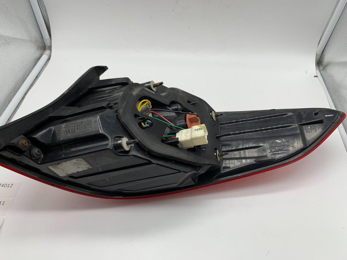2015-2017 Hyundai Sonata Driver Side View Tail Light Taillight OEM D02B24007