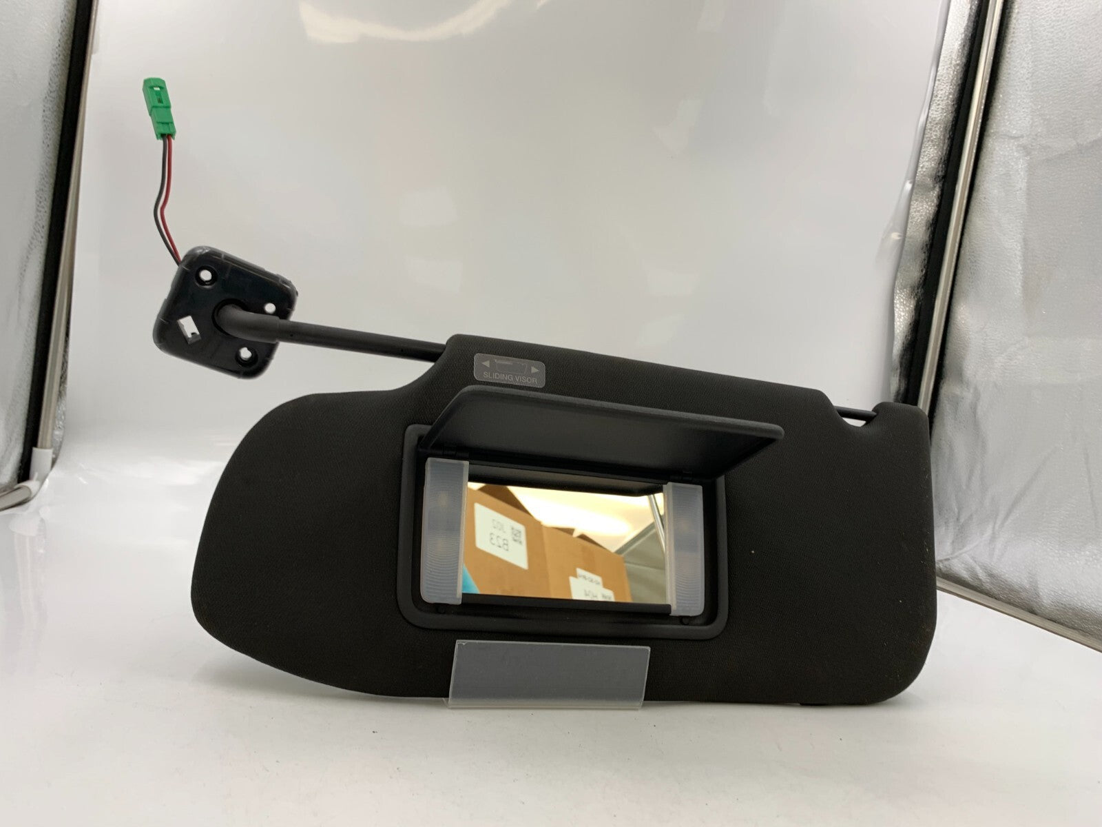2013-2019 Ford Taurus Driver Sun Visor Sunvisor Illuminated Black OEM C01B02085