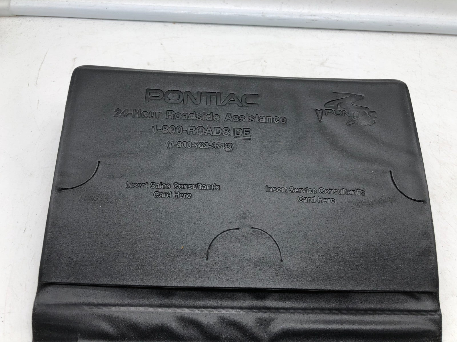 2000 Pontiac Bonneville Owners Manual with Case OEM D03B08006