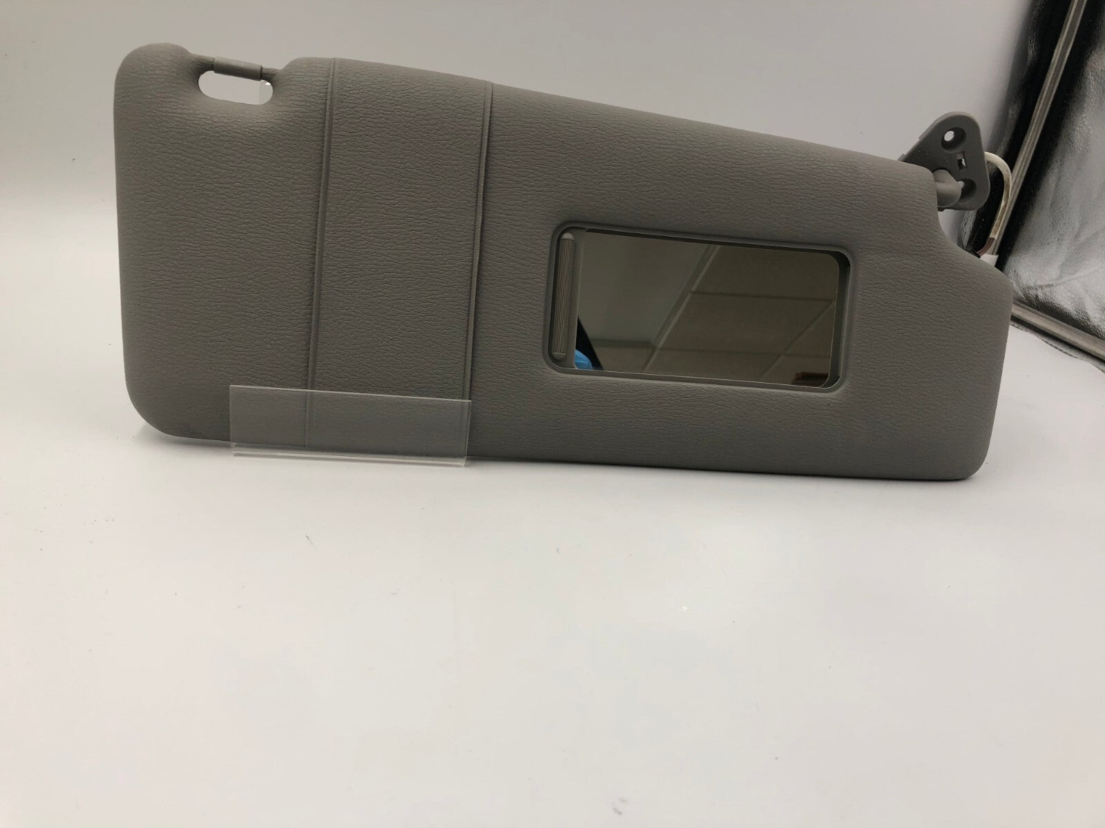 2007-2010 BMW X3 Passenger Sun Visor Gray Illuminated OEM A03B10070