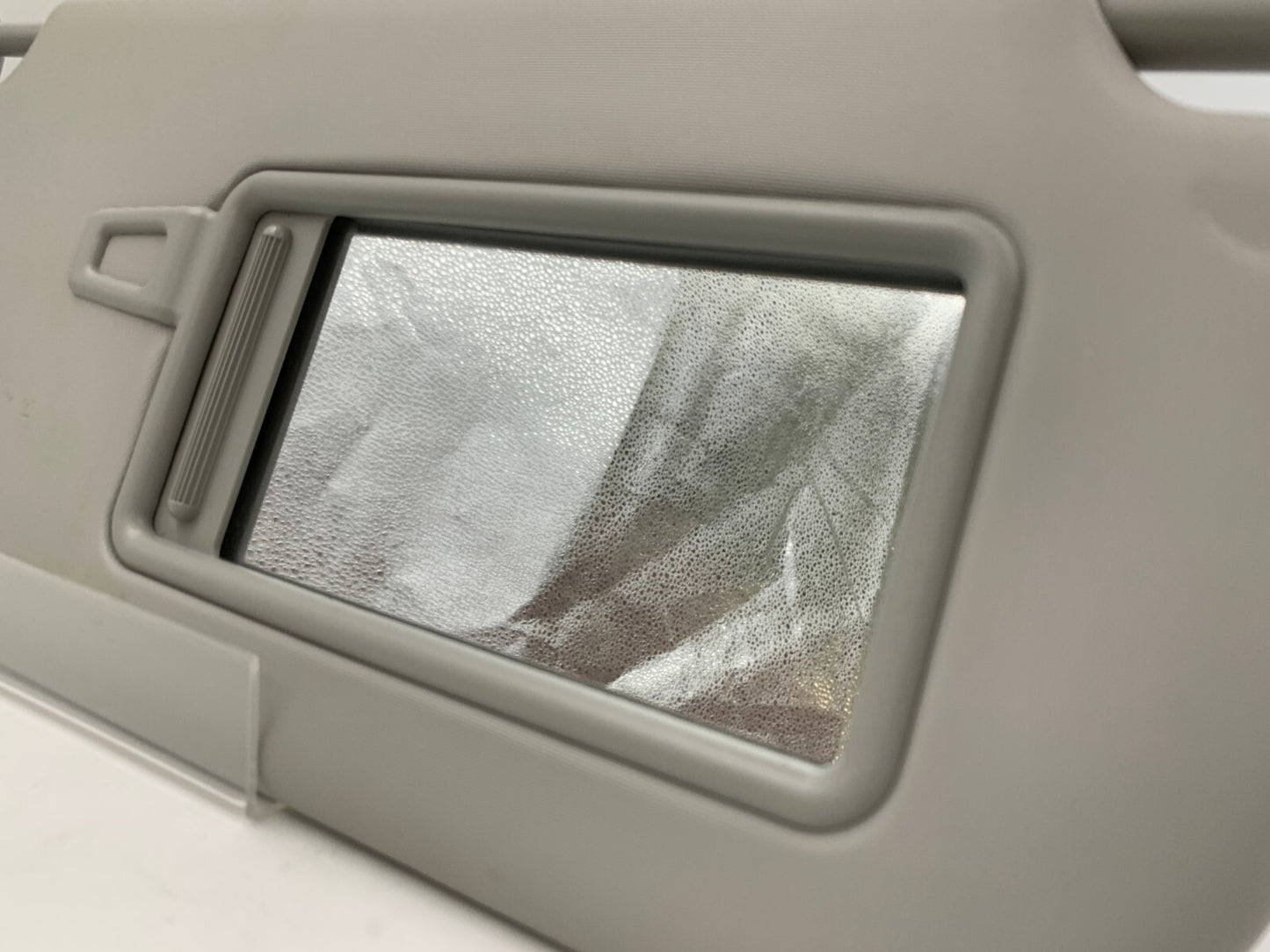 2014-2019 Kia Soul Passenger Sun Visor Gray Illuminated OEM B02B40041