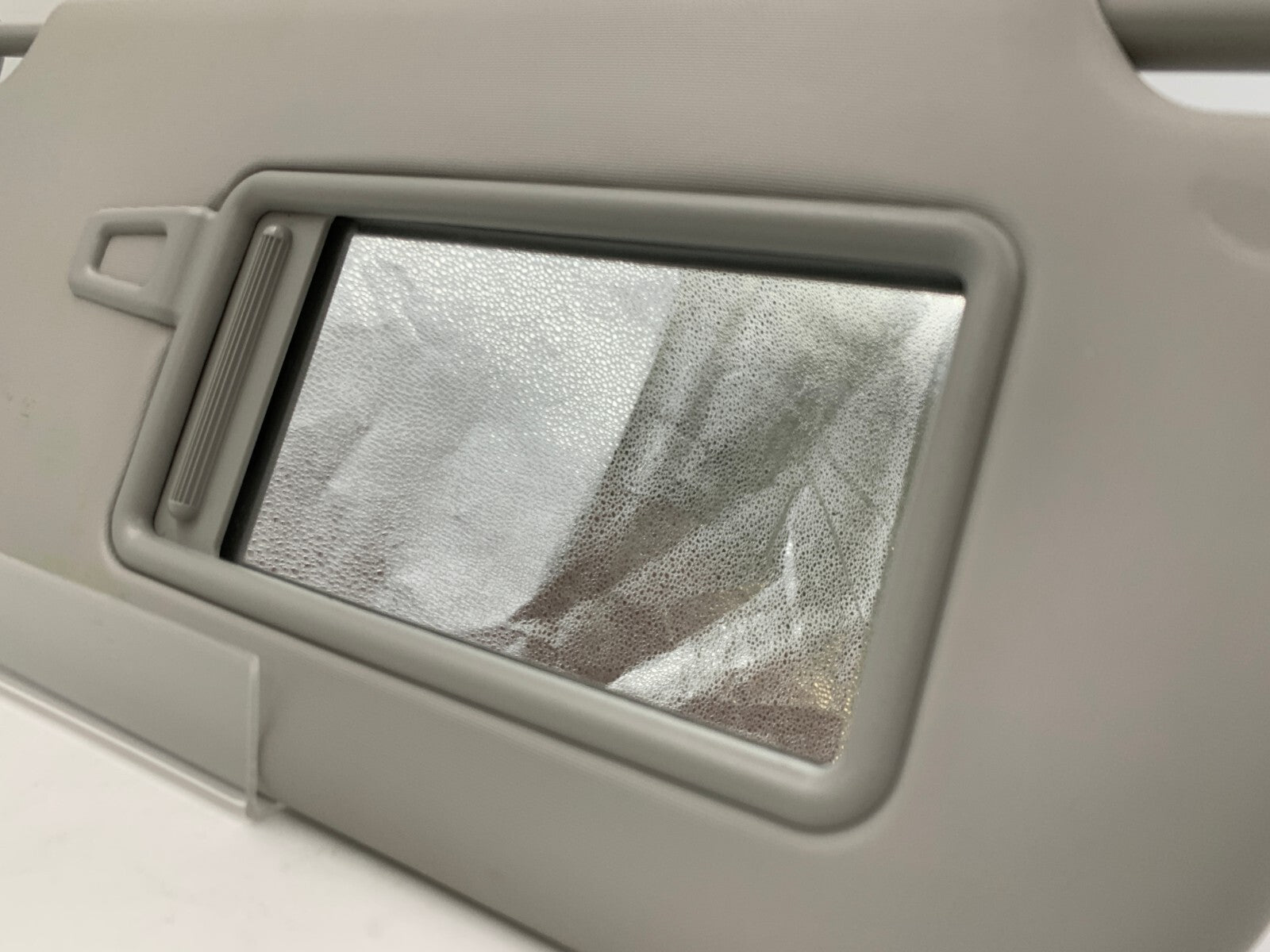 2014-2019 Kia Soul Passenger Sun Visor Gray Illuminated OEM B02B40041