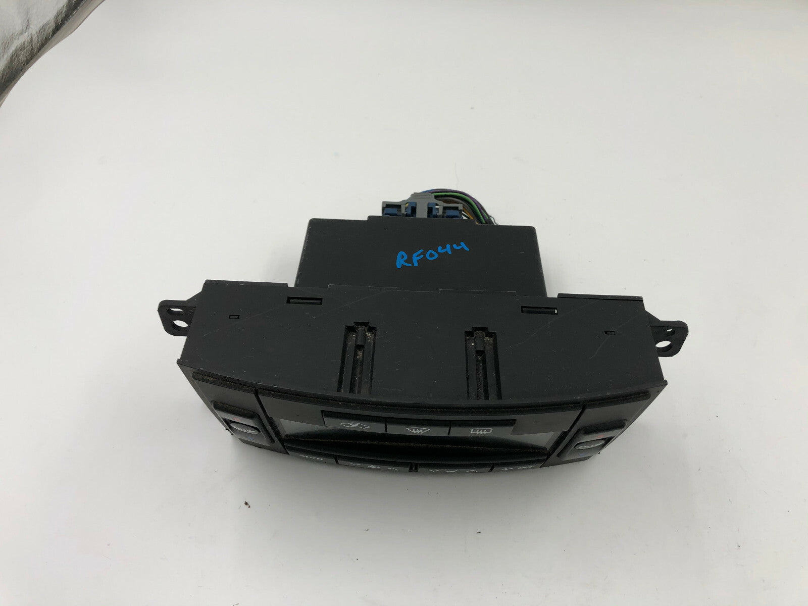 2005-2006 Cadillac CTS AC Heater Climate Control Unit OEM A04B04009