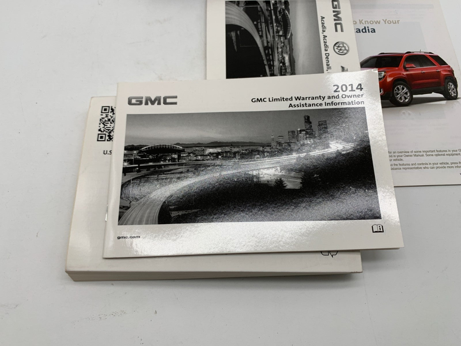 2014 GMC Acadia Denali Owners Manual Set with Case OEM B04B55051