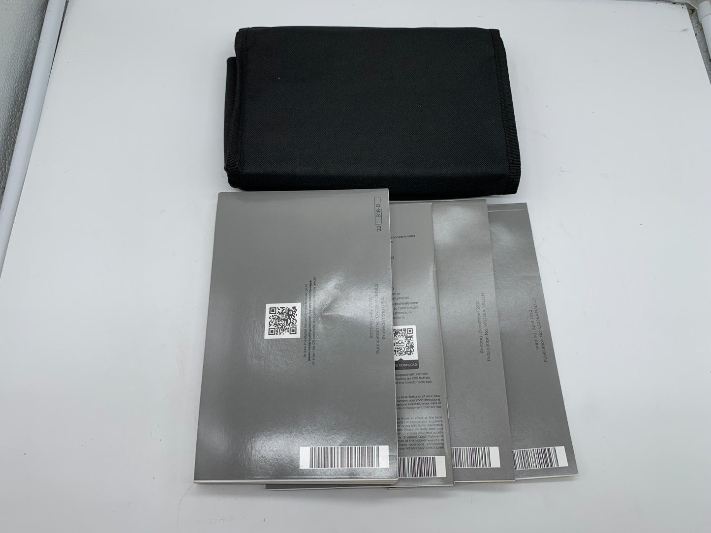 2022 Nissan Sentra Owners Manual Set with Case OEM