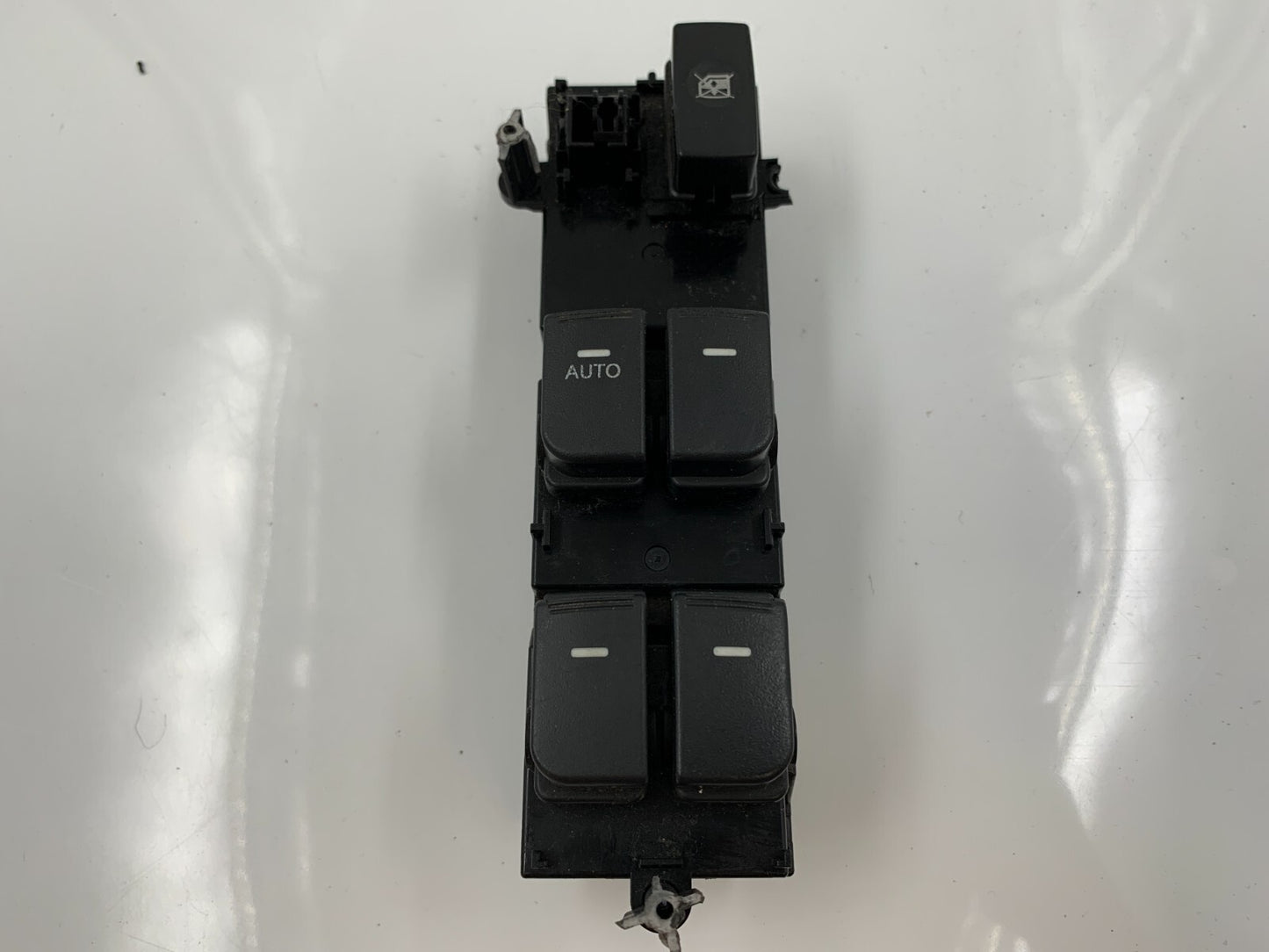 2010-2013 Kia Soul Master Power Window Switch OEM D03B33036