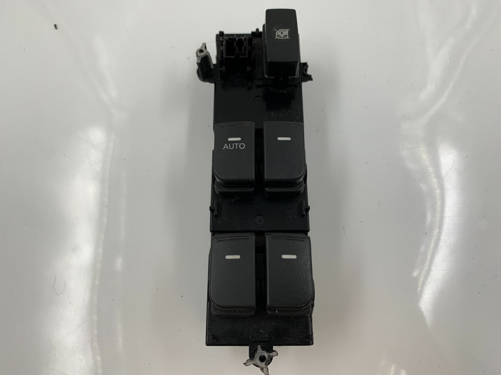 2010-2013 Kia Soul Master Power Window Switch OEM D03B33036
